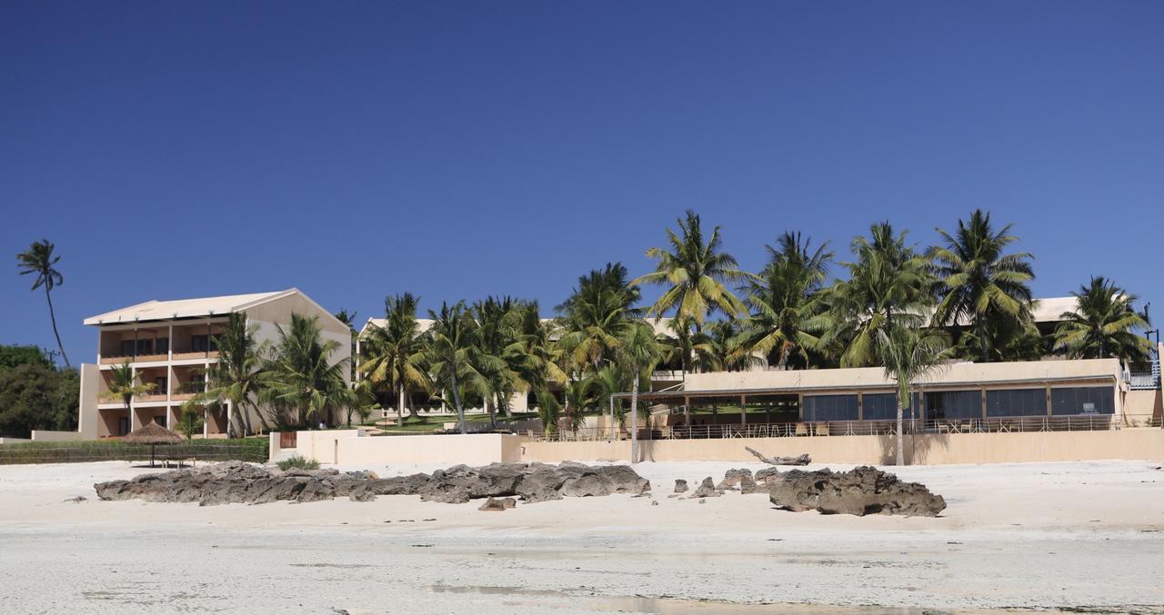 Kirimizi Hotel & Restaurante Pemba Bagian luar foto